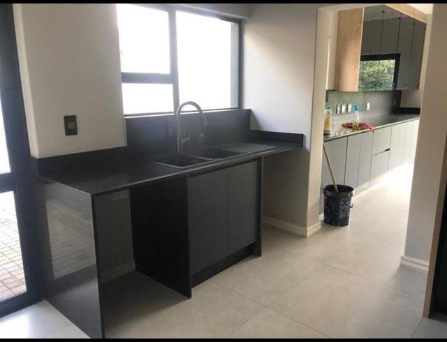 4 BEDROOM HOUSE FOR SALE IN WATERLAKE FARM LIFESTYLE ESTATE